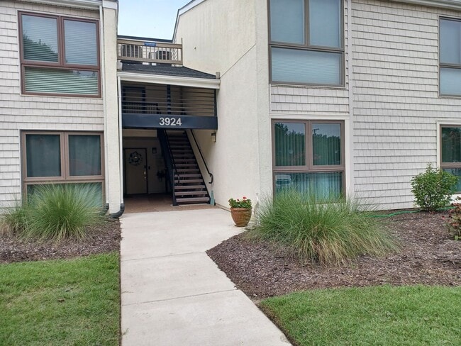 Building Photo - Ocean Park/Water Oaks Condominium Unit 202