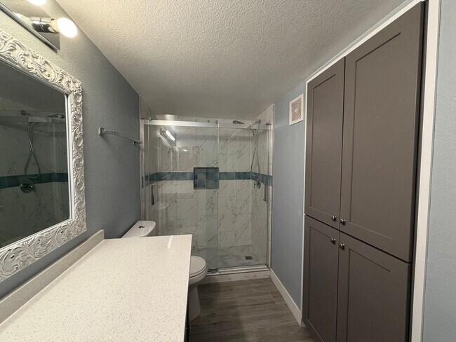 555 E Silverado Ranch Blvd Unit 1020