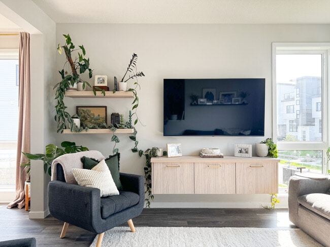 Photo - 5017 161st St W