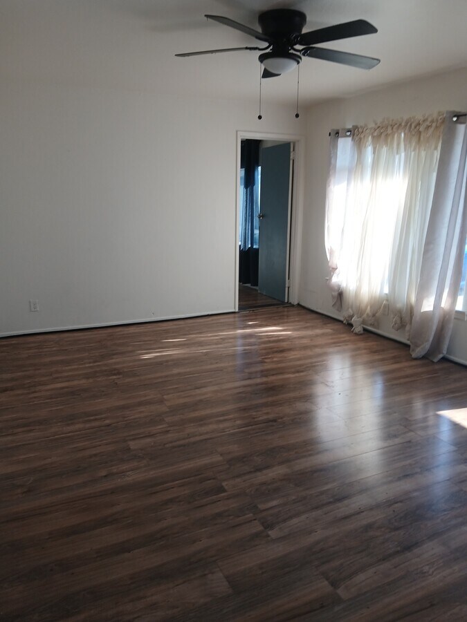 Photo - 2024 N Cedar Ave