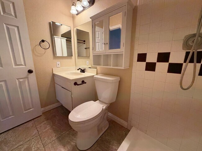 Photo - 1133 Willow Tree Dr