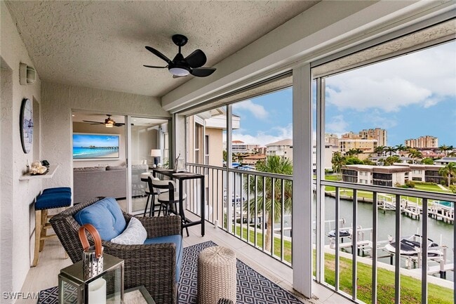 Photo - 900 Collier Ct Unidad 406