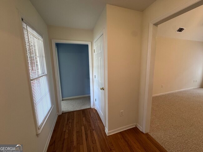 Photo - 361 Brickleberry Ridge