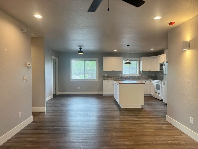 Photo - 943 Ralston St Apartment Unit 202