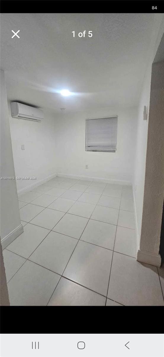 Building Photo - 4606 NW 21st Ave Unit 1