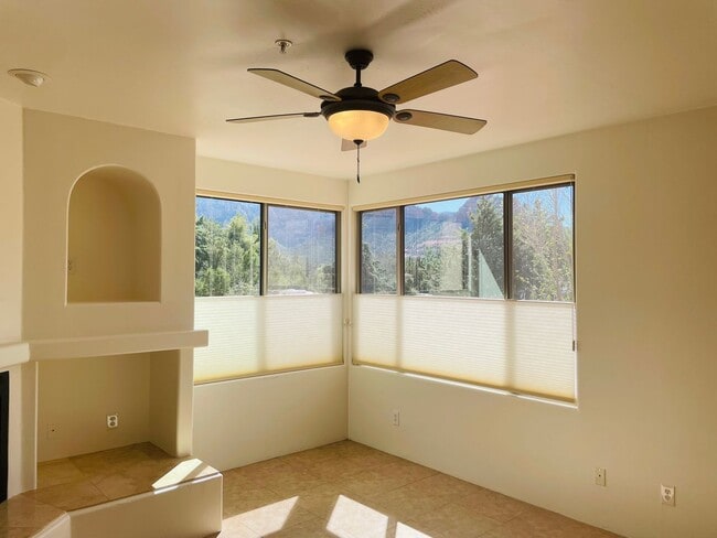 Photo - 520 Jordan Rd