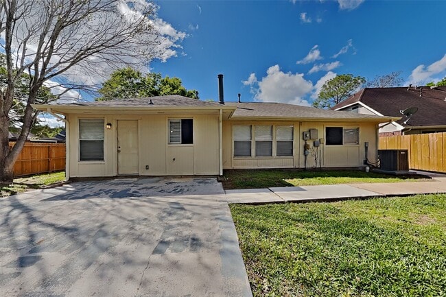 Photo - 4935 Pecan Grove Dr