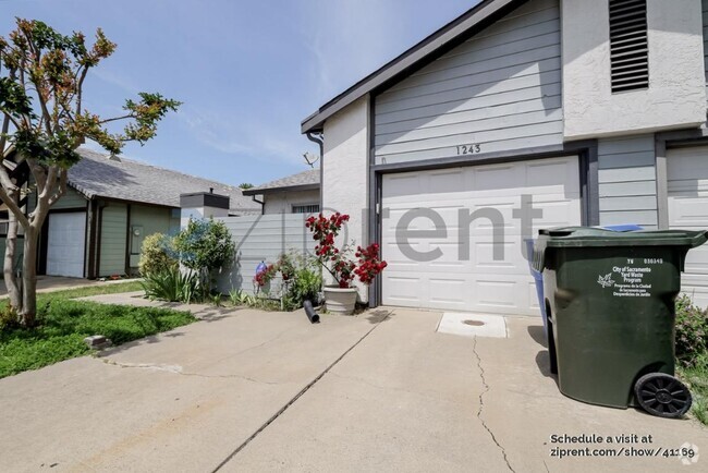 Building Photo - 1243 Andalusia Dr Rental
