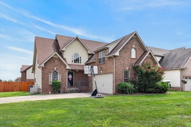 Photo - 1484 Apache Way