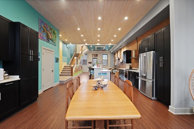 Photo - 334 Broad St