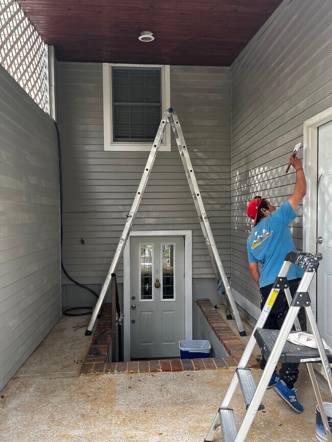 Entryway - 142R Page Rd Unit BedfordWithGarage