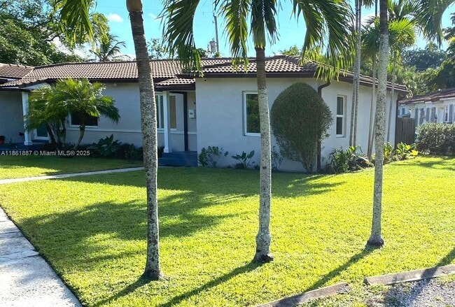 Photo - 920 NE 108th St Casa