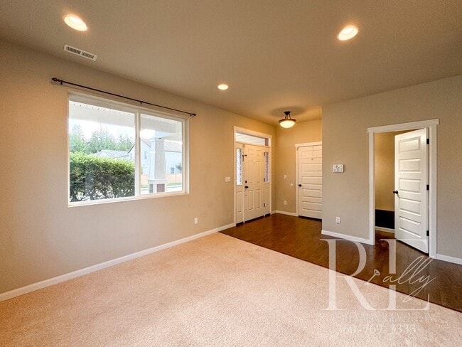 Photo - Charming 3-Bedroom Home in a Quiet Neighborhood!