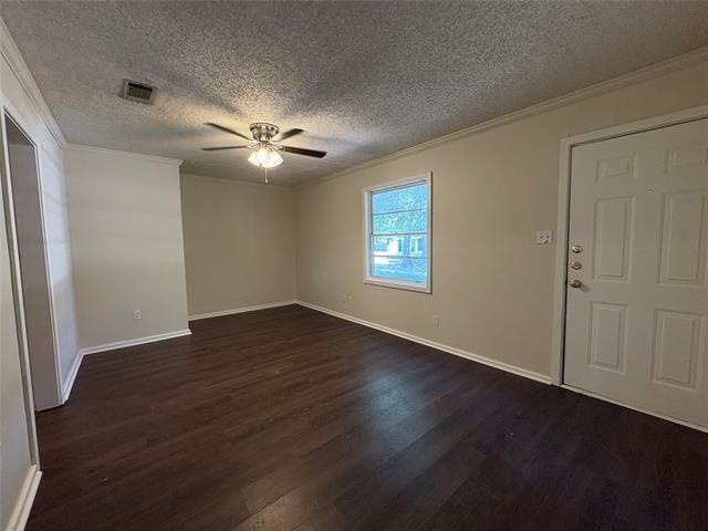 Photo - 307 Walnut St