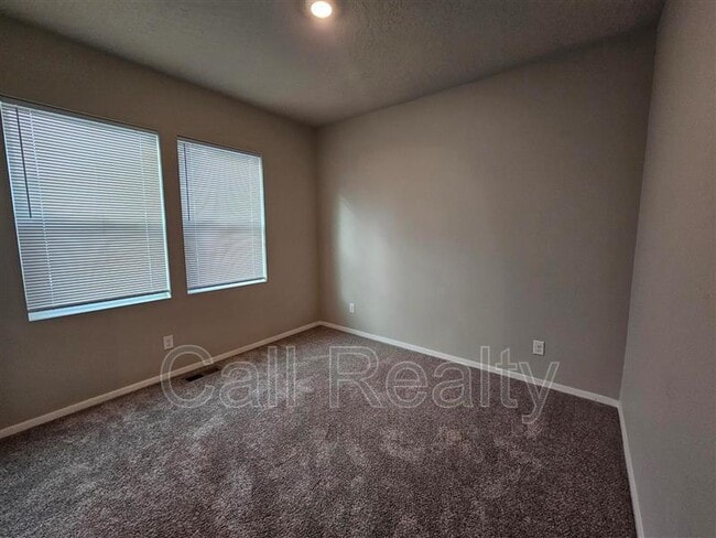 Photo - 3236 N McKinnon Rd