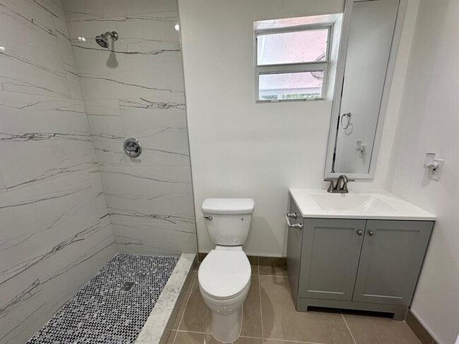 Photo - 2300 SW 43rd Terrace