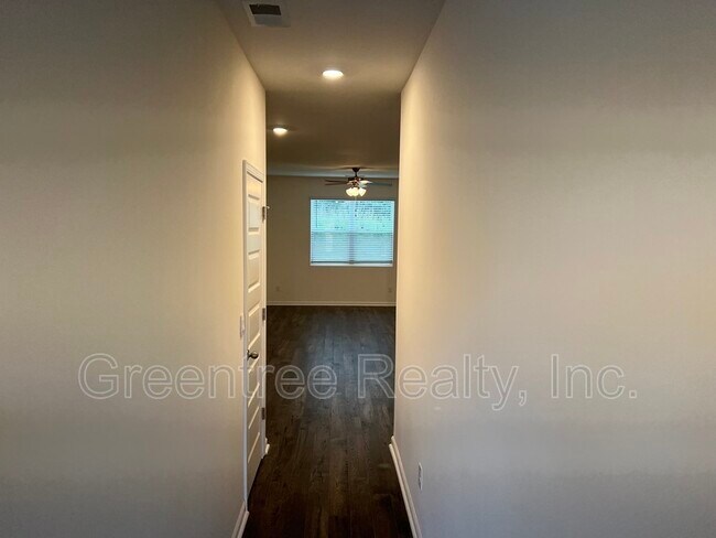 Photo - 449 Broder Farms Dr