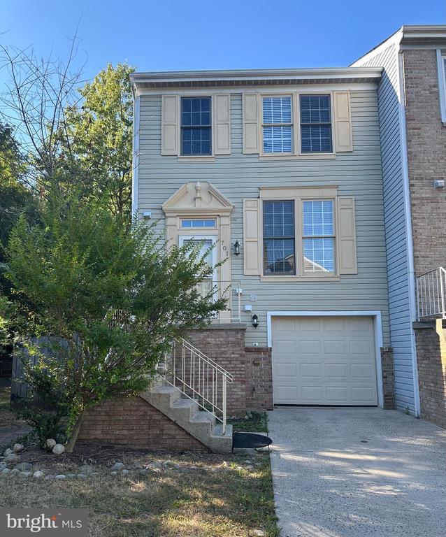 Building Photo - 701 Herndon Woods Ct Rental