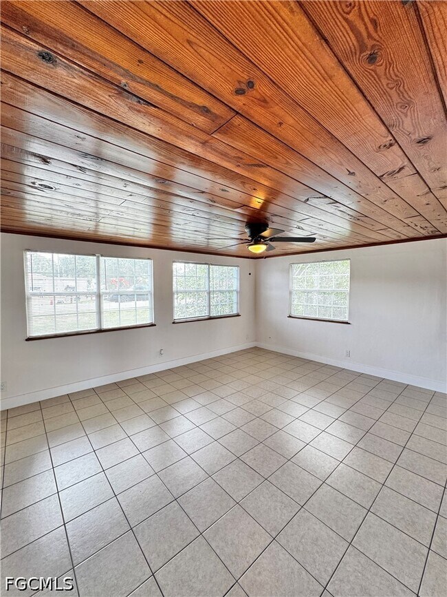 Photo - 1275 Gramac Dr