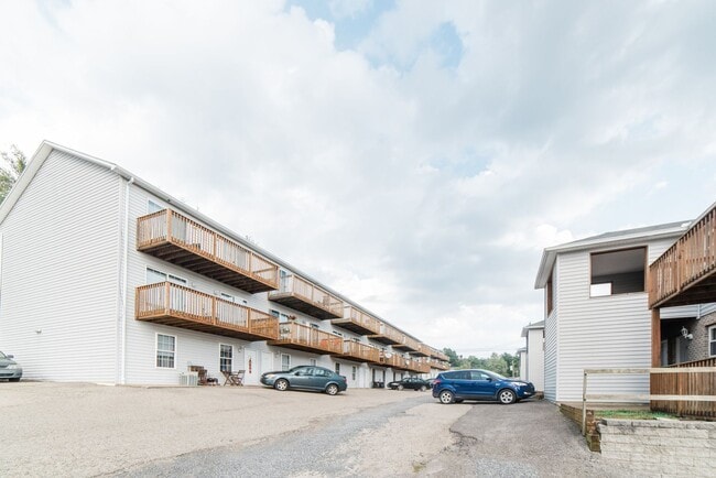 Photo - Pinnacle Heights Apartments