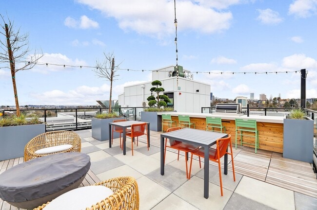 Photo - Midtown Square