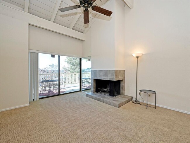 Photo - 519 Rock Bluff Dr