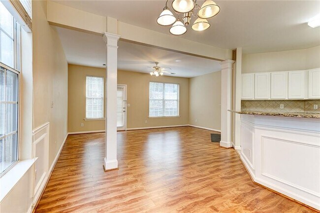 Photo - 4028 Oak Glenn Dr