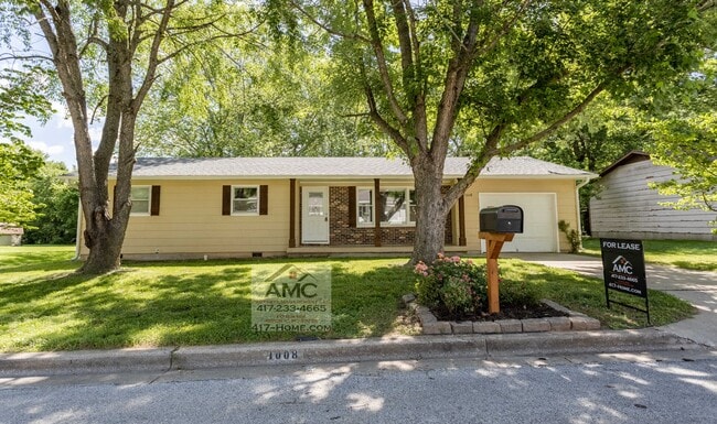 Building Photo - 1008 S Oak Ridge Dr Rental