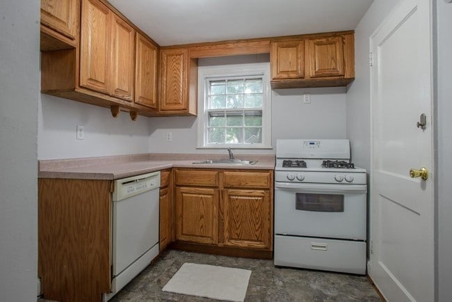 Photo - 71 Tyler St Unit 2