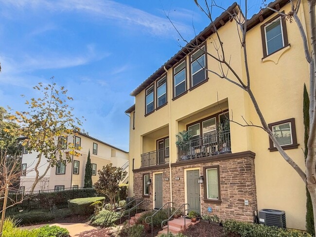 Photo - Great 2B/2.5BA Townhome in Oceanside!