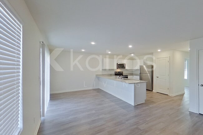 Photo - 174 Price Ml Trl