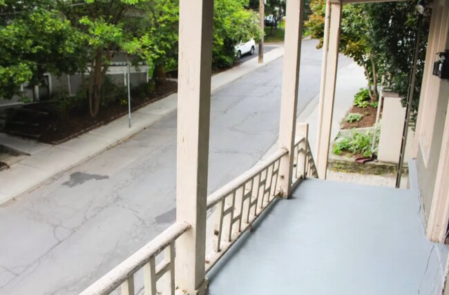 Photo - 209 Williams St