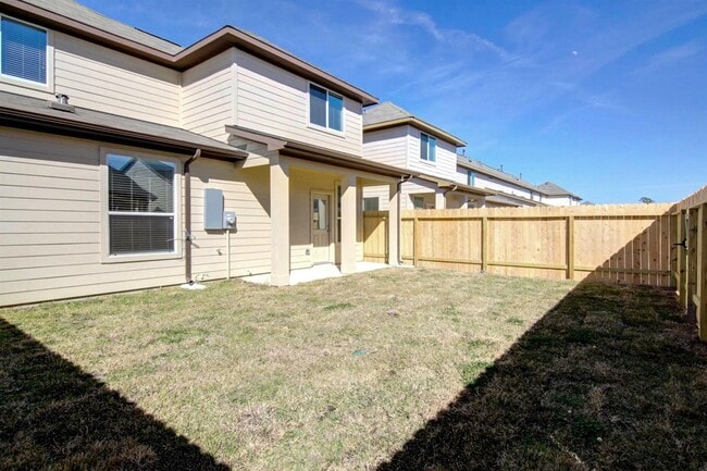 Photo - 12330 Roy Mix Bohn Lane