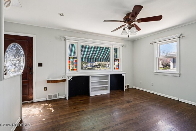 Photo - 15 Woolley Ave