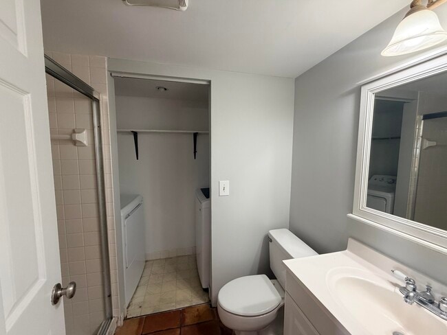Photo - 37 Lake Arbor Dr
