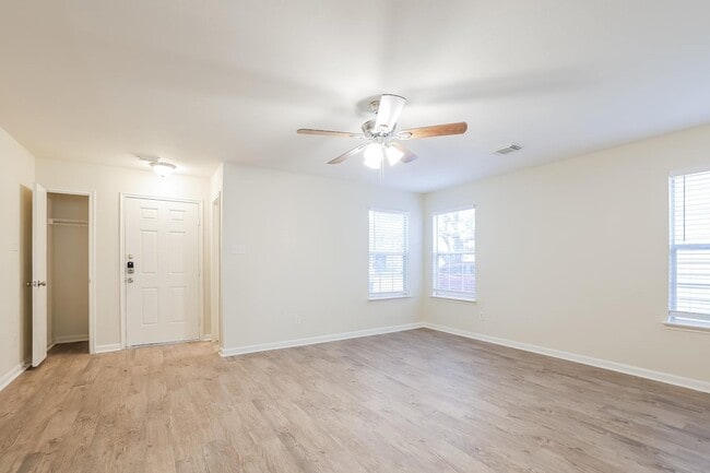 Photo - 339 Remington Creek Dr