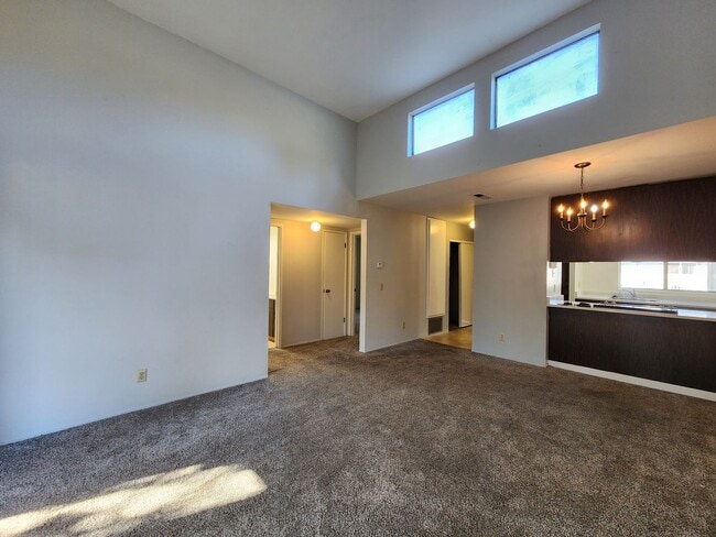 2 Bedroom Bennett Valley Apartment - 2 Bedroom Bennett Valley Apartment