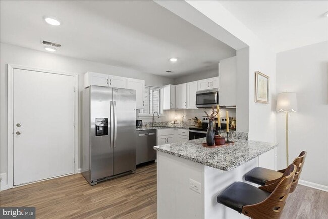 Photo - 3053 Heathcote Rd