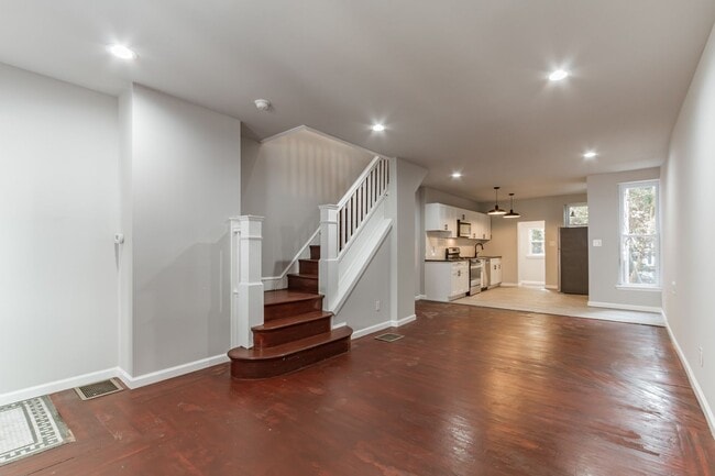 Photo - 5628 Broomall St