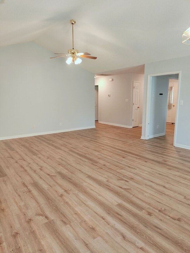 Photo - 2025 Ardmore Village Ln