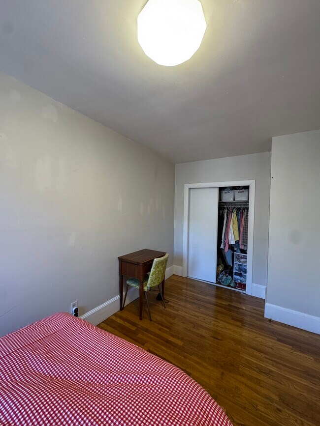 Photo - 221 Newbury St