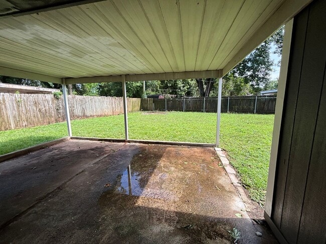 Photo - 2608 E Cavett Dr