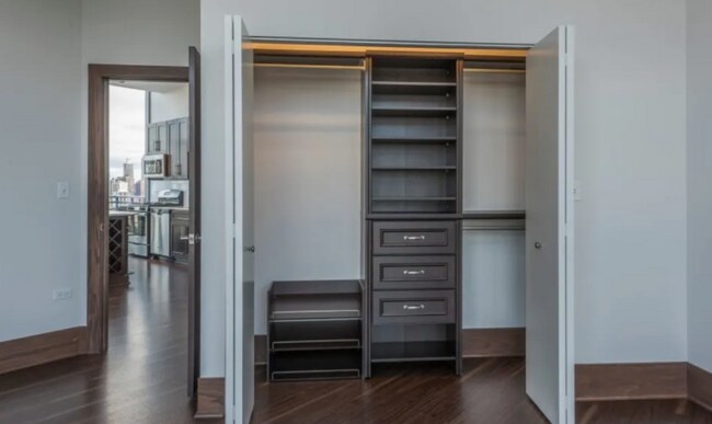 Photo - 1450 N Halsted St