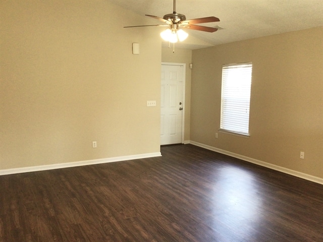 Photo - 103 Bill Park Dr