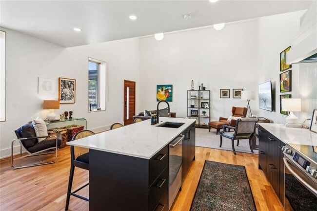 Photo - 955 Wylie St SE Unit 4