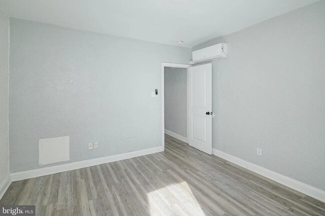 Photo - 3858 Haverford Ave Unit A01