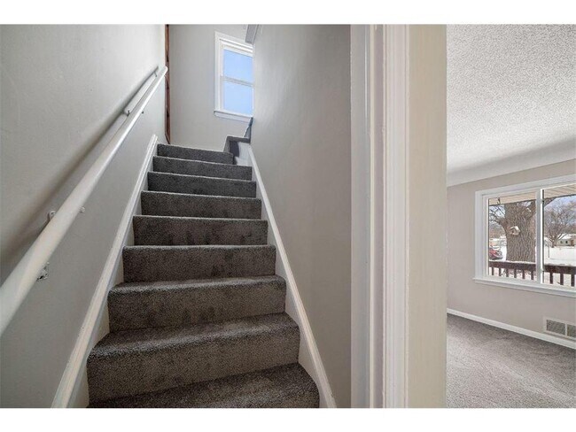 Photo - 8804 Able St NE