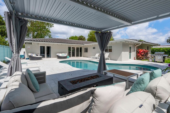 Photo - 2112 NE 32nd Ave