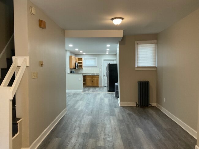 Photo - 205 S 58th St