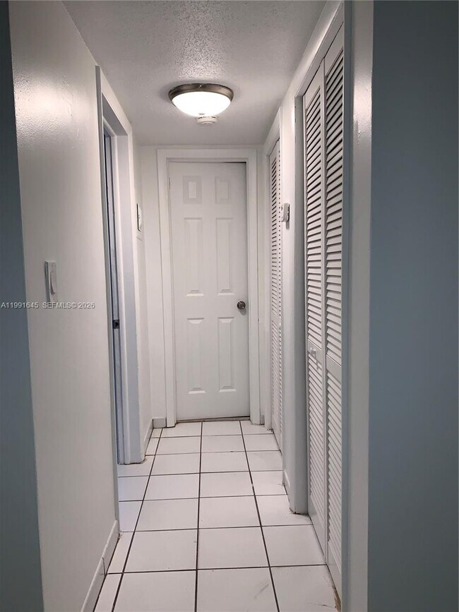 Photo - 2612 Johnson St Unit 4